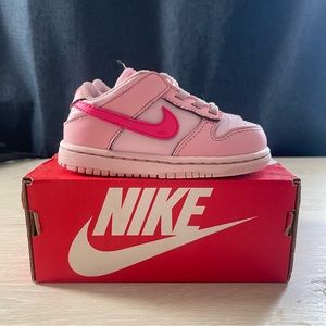 Nike dunk low toddler triple pink sneakers